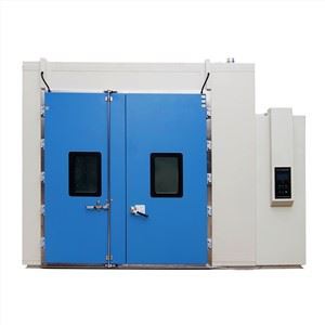 기후 테스트 챔버에 들어가 보세요